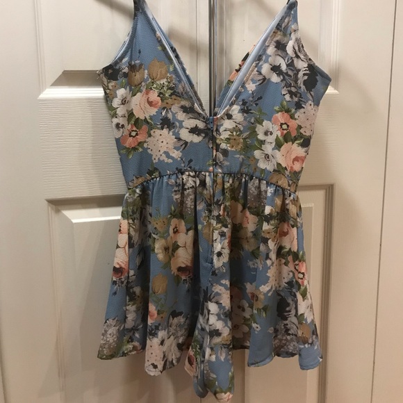 Floral Romper - Picture 4 of 5